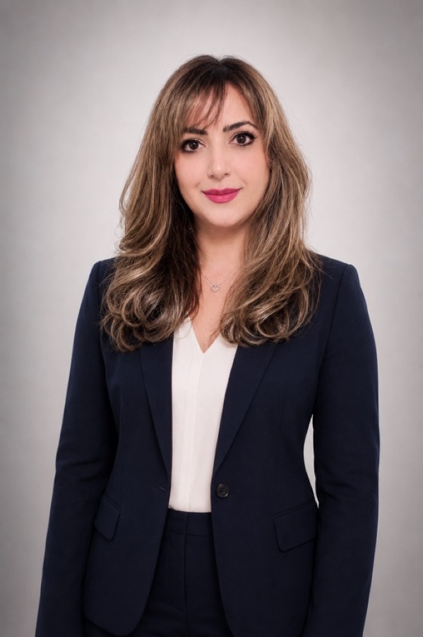 Portrait of Dr. Mitra Shokrollahi, Founder and Chief Executive Officer of Eloria Health Inc.